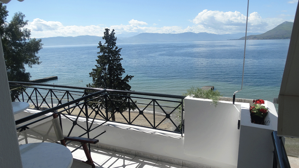 letovanje/grcka-2025/ostrva/evia/vila-aktion