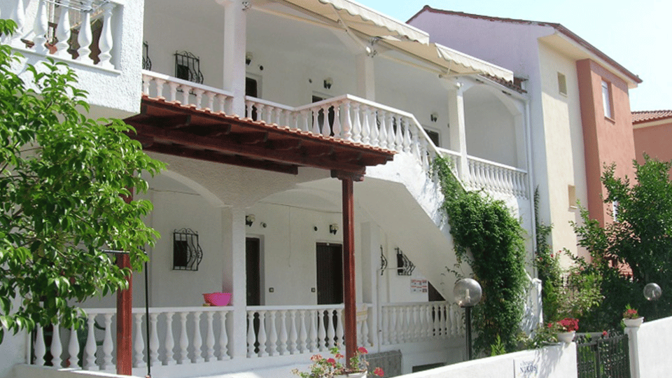 Vila Nikos Suites