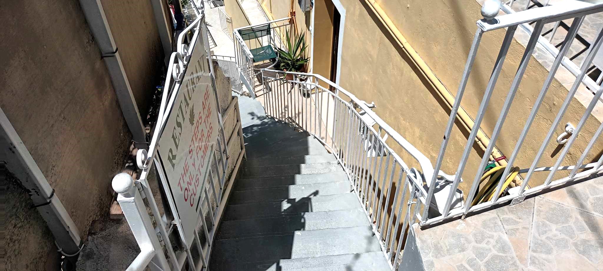 Vangelis House (ex Tri Platana)